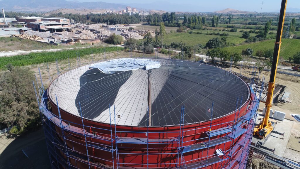 İzmir Tire İlçesinde, Double Membran Kurulumunun İlk Aşamasını Başarıyla Gerçekleştirdik.